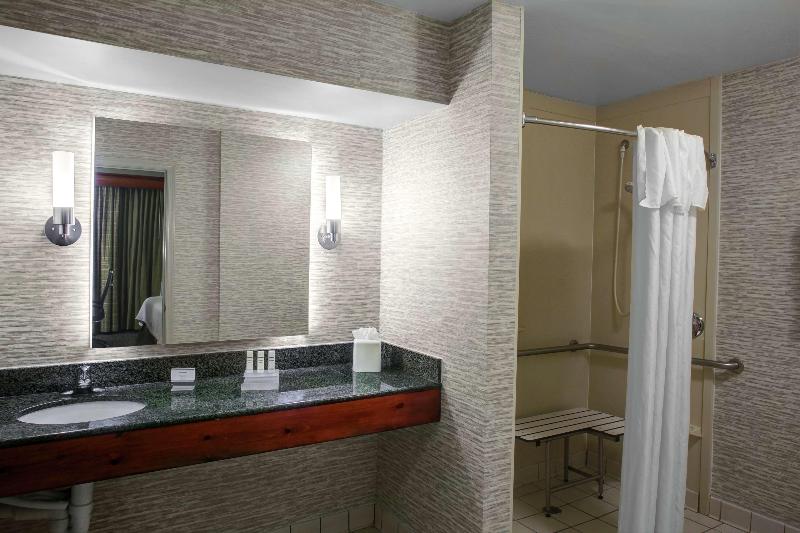 سوییت, Sunshine Marine Lodge
