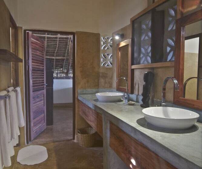 سوییت خانوادگی, Sunshine Marine Lodge