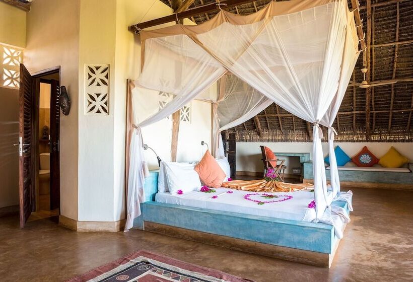 سوییت خانوادگی, Sunshine Marine Lodge