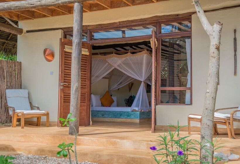 سوییت, Sunshine Marine Lodge