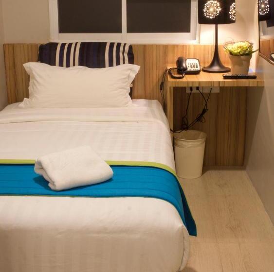 标准单人间, Z Pad Residences