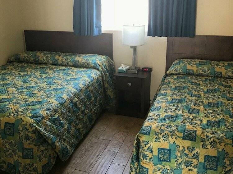 سوییت خانوادگی, Paradise Oceanfront Resort