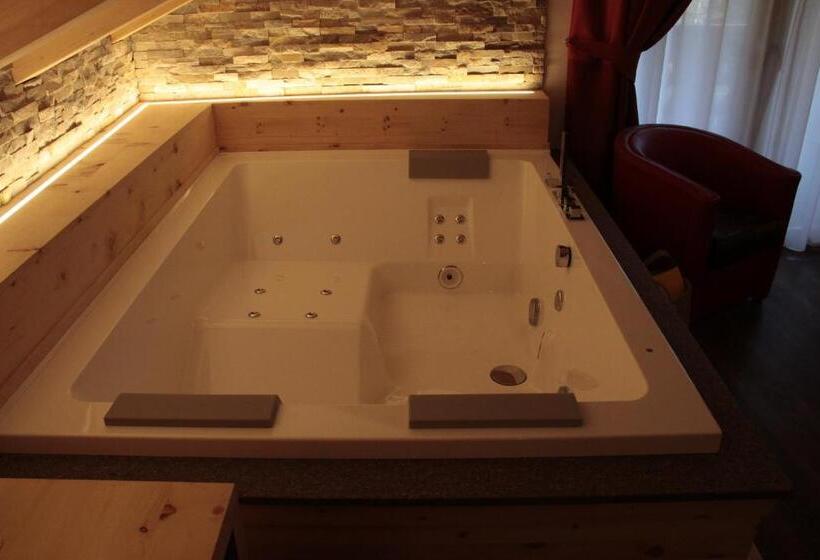سوییت سوپریور, Wellness Hotel Lupo Bianco