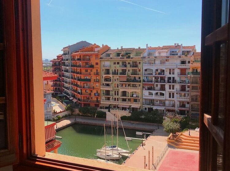 ３ベッドルームデュプレックスアパート, Apartamentos Valencia Port Saplaya