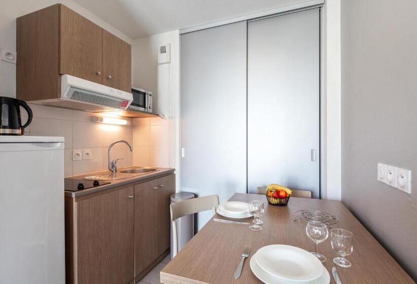 带2个卧室的公寓, Appart City Confort Niort Centre