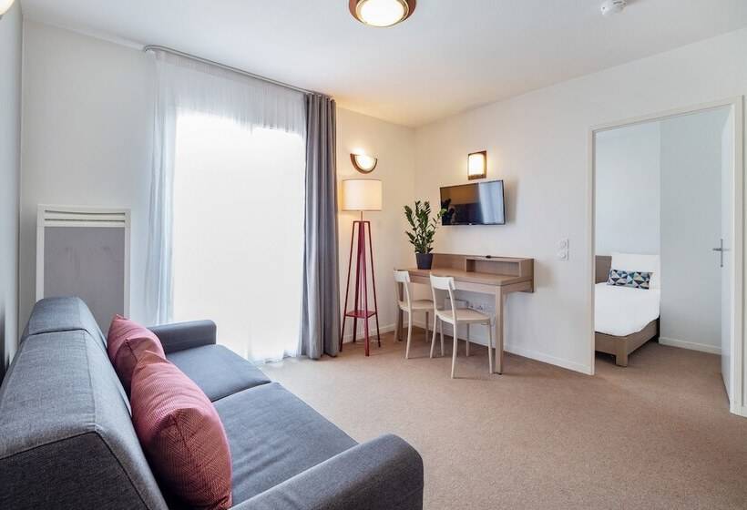 带2个卧室的公寓, Appart City Confort Niort Centre
