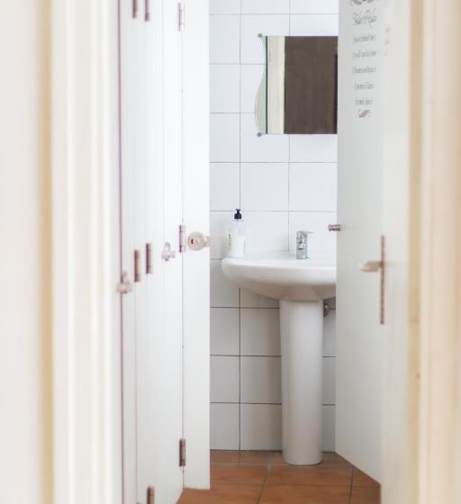 اتاق استاندارد با بالکن, Casa Grande Surf Hostel