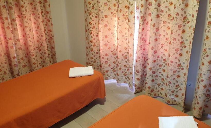 Standard Room, Pension Catedral