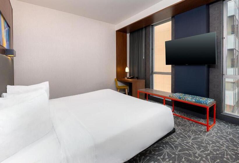 キングサイズベッドのスタンダードルーム, Aloft Orlando Downtown