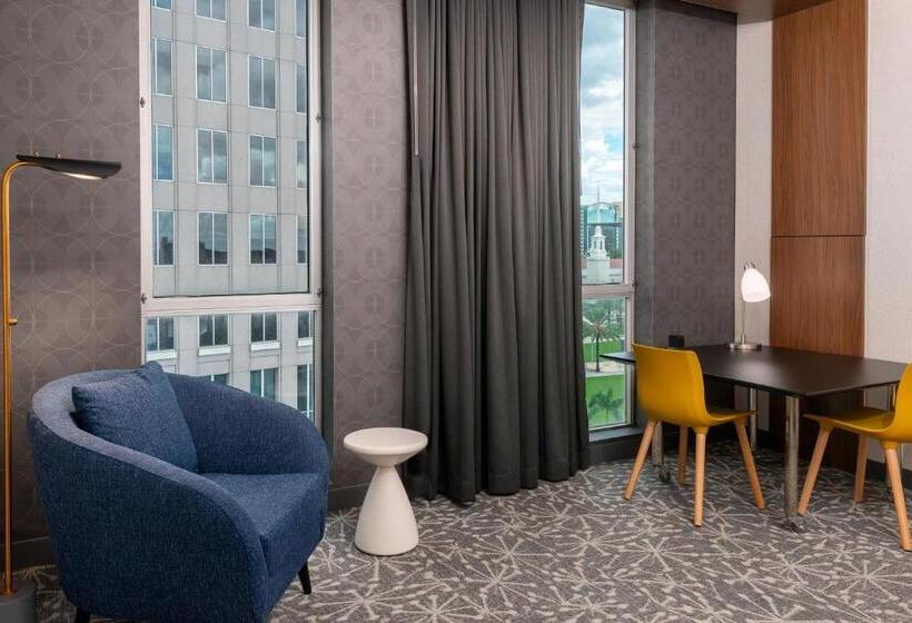 キングサイズベッドのスイートルーム, Aloft Orlando Downtown