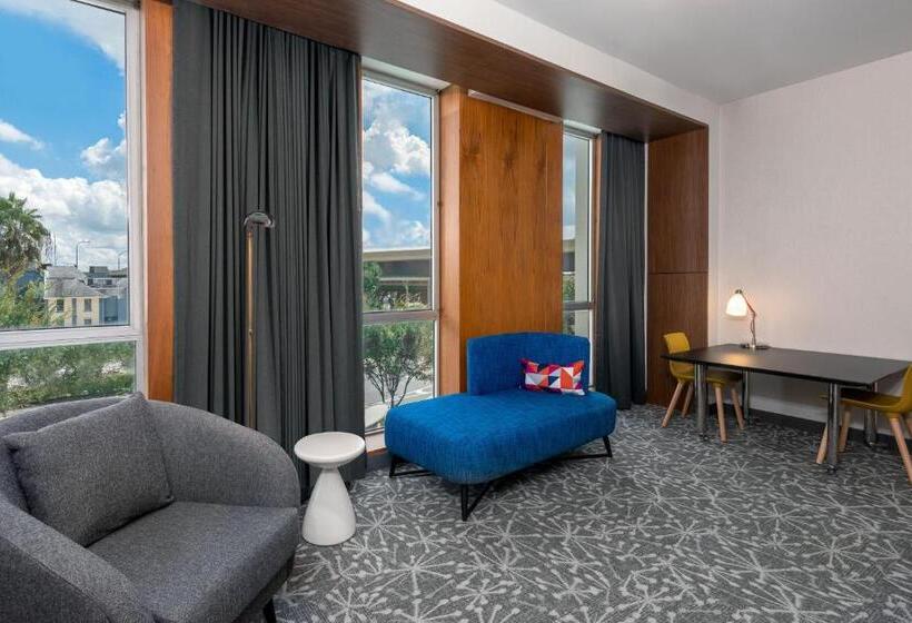 スイート, Aloft Orlando Downtown