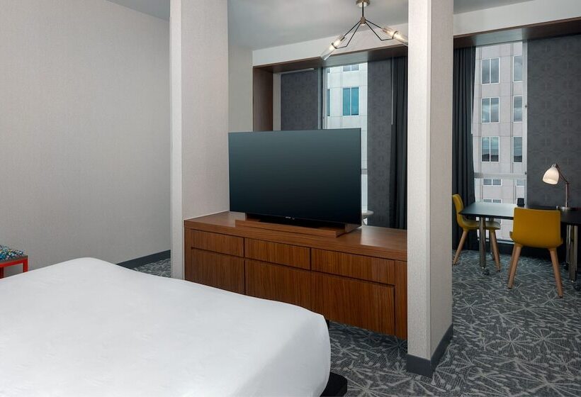 スイート, Aloft Orlando Downtown