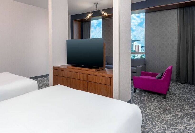 スイート, Aloft Orlando Downtown