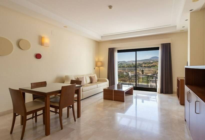 سوئیت 2 خوابه, Estepona Hotel & Spa Resort