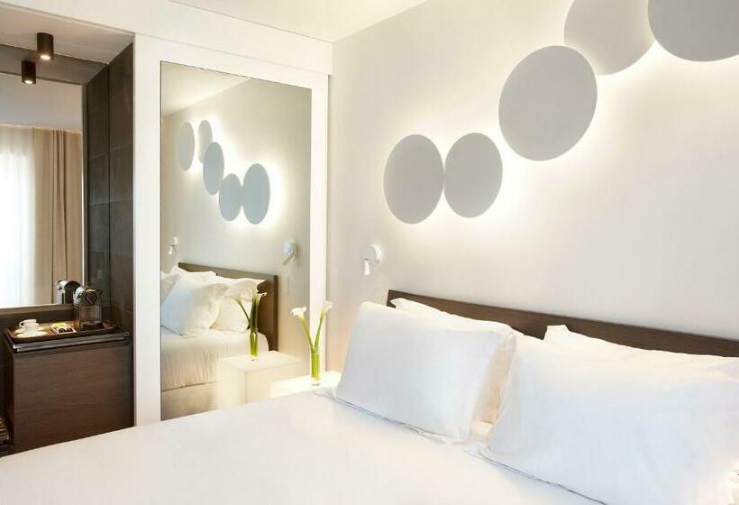 اتاق استاندارد با چشم‌انداز, H10 Port Vell 4* Sup