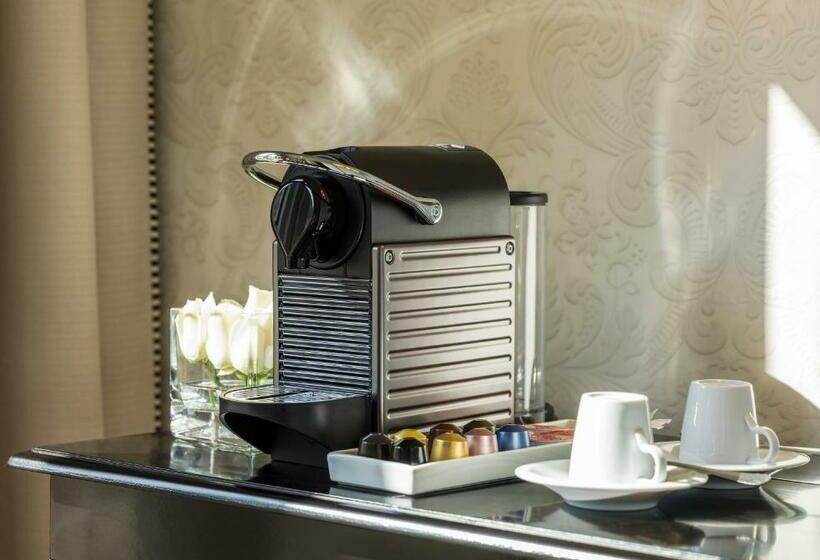 اتاق استاندارد با چشم‌انداز, H10 Port Vell 4* Sup
