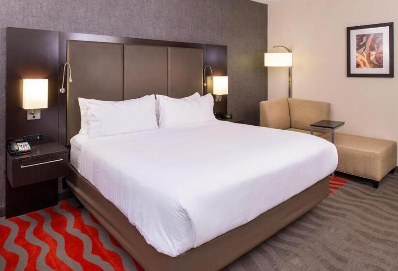 اتاق استاندارد با تخت بزرگ برای معلولان, Holiday Inn Express & Suites Monroe, An Ihg