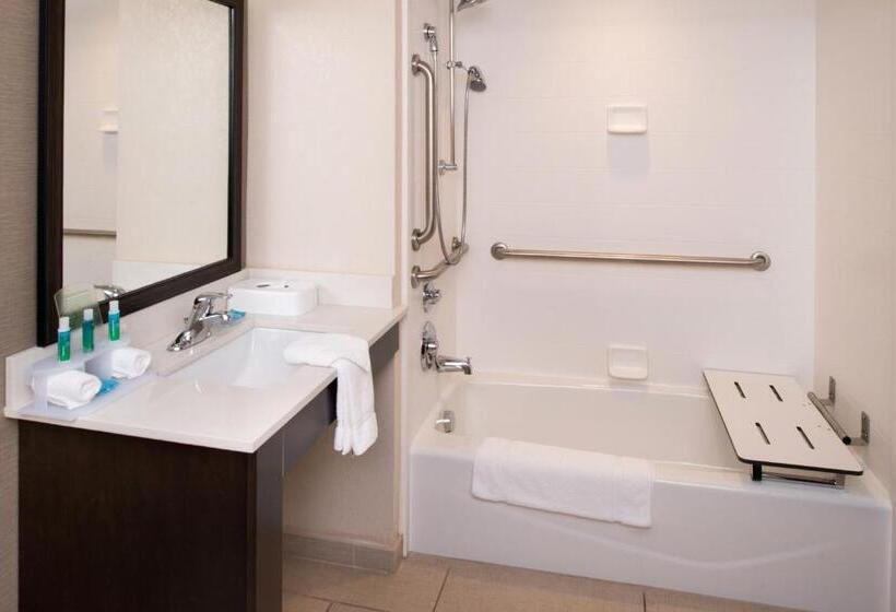 اتاق استاندارد برای معلولان, Holiday Inn Express & Suites Monroe, An Ihg