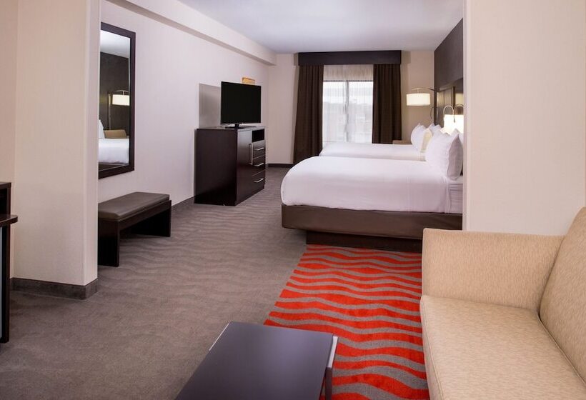 سوییت, Holiday Inn Express & Suites Monroe, An Ihg