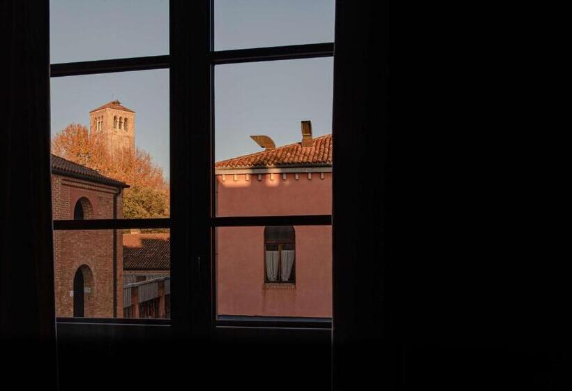 اتاق استاندارد با تخت بزرگ, Hyatt Centric Murano Venice