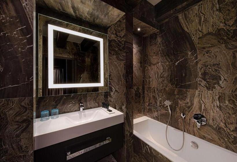 سوئیت با چشم‌انداز, Hyatt Centric Murano Venice