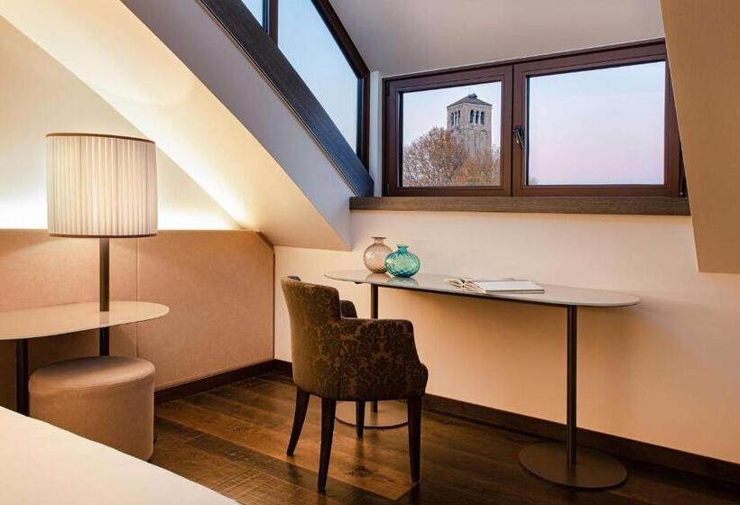 اتاق پرمیوم, Hyatt Centric Murano Venice