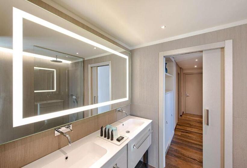 سوئیت جونیور با چشم‌انداز, Hyatt Centric Murano Venice