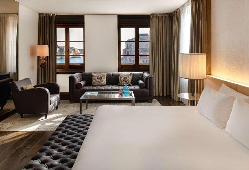 سوئیت جونیور با چشم‌انداز, Hyatt Centric Murano Venice