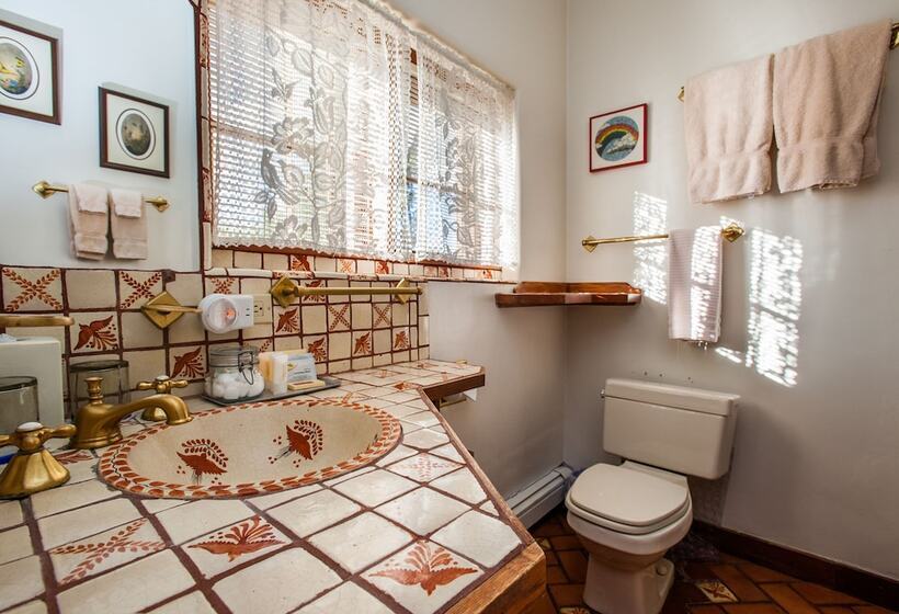 اتاق استاندارد با تخت دوبل, Inn On La Loma Plaza
