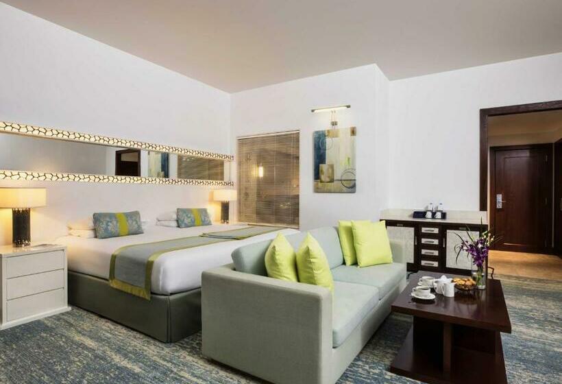 سوییت جونیور با چشم‌انداز دریا, Ja Ocean View Hotel, Jumeirah Beach Dubai