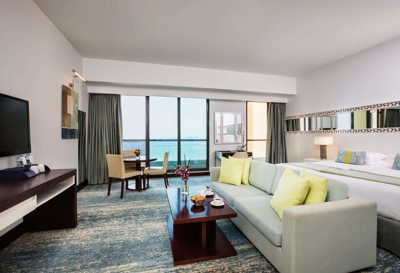 سوییت جونیور با چشم‌انداز دریا, Ja Ocean View Hotel, Jumeirah Beach Dubai