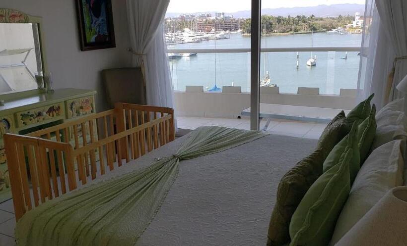 سوئیت 2 خوابه, Marina Banderas Suites