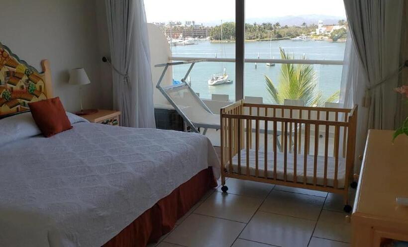 سوئیت 2 خوابه, Marina Banderas Suites