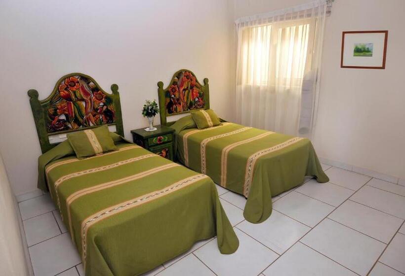 سوییت سوپریور, Marina Banderas Suites