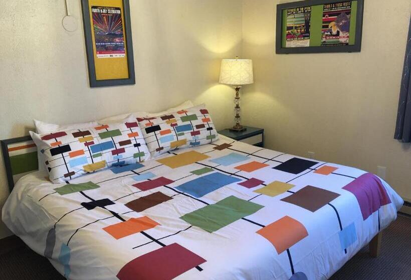 اتاق استاندارد با تخت بزرگ, The Viking Lodge   Downtown Winter Park Colorado