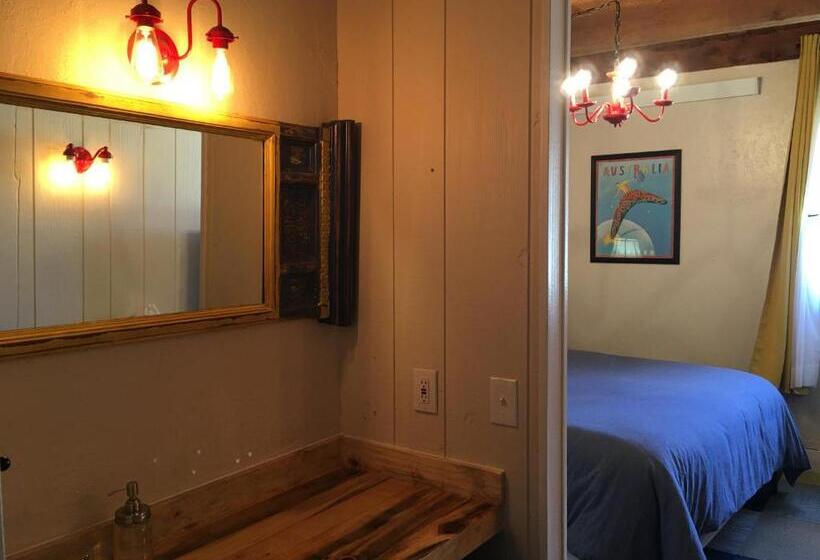 اتاق استاندارد با تخت بزرگ, The Viking Lodge   Downtown Winter Park Colorado