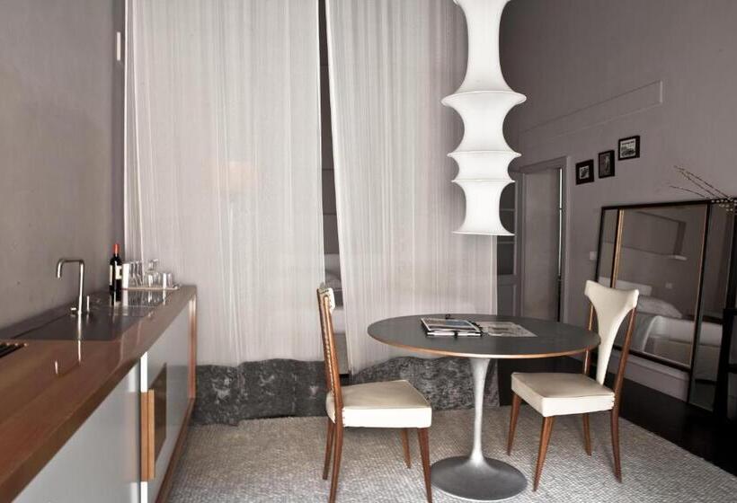 إستوديو سوبيريور, Riva Lofts Florence