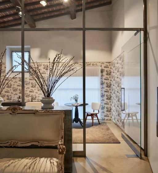 Estudio Superior, Riva Lofts Florence