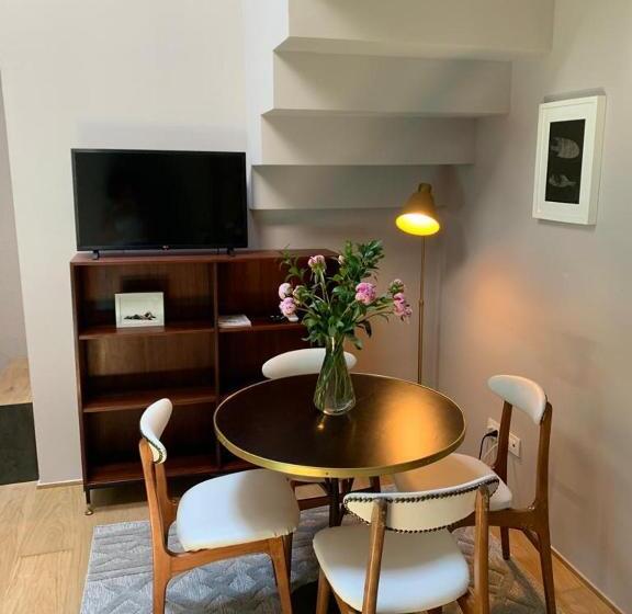 سوئیت جونیور خانوادگی, Riva Lofts Florence