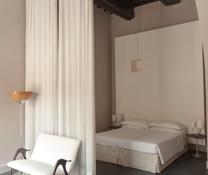 استودیوی سوپریور, Riva Lofts Florence