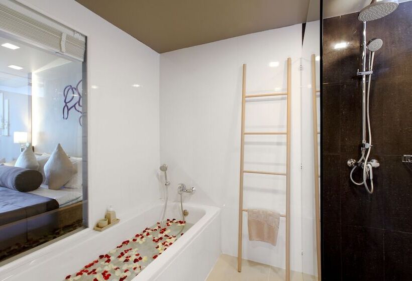 اتاق لوکس, Sentido Khao Lak
