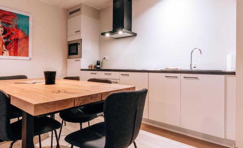 آپارتمان 1 خوابه با بالکن, Appartementen By Wp Hotels