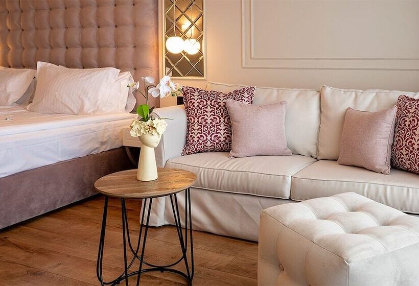 اتاق لوکس با چشم‌انداز دریا, Casa Di Fiore Spa And Medical Hotel, Mineral Pools & Private Beach