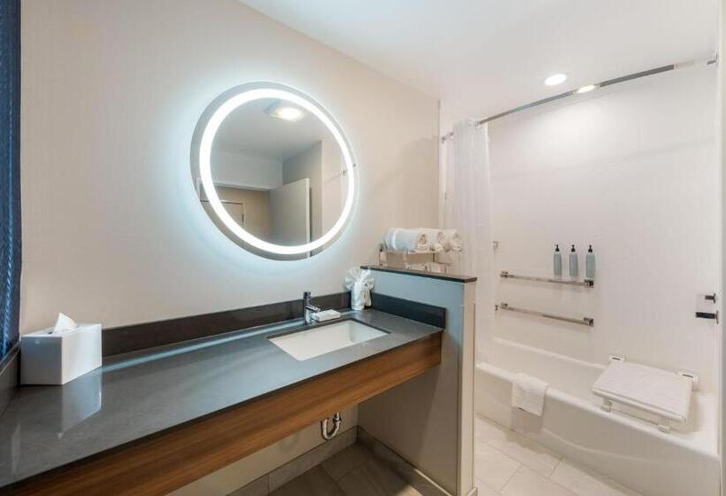 اتاق استاندارد با تخت بزرگ, Fairfield By Marriott Inn & Suites Columbus Canal Winchester