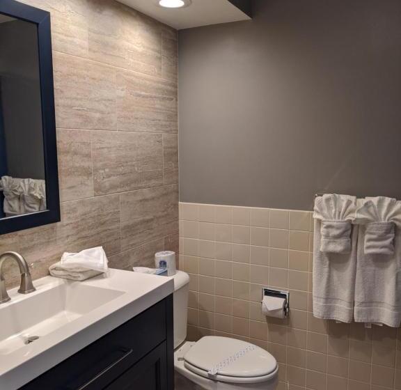 اتاق لوکس با تخت بزرگ, Beach Harbor Resort