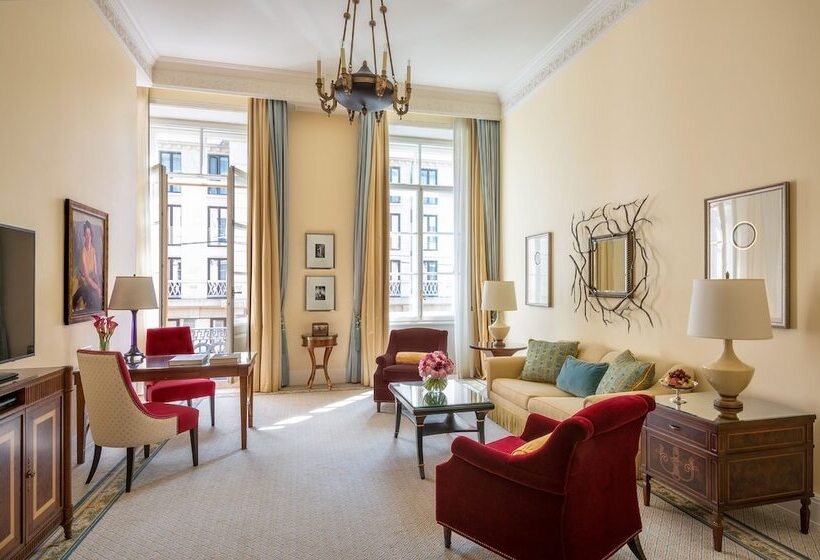 高级套房, Four Seasons Hotel Lion Palace St. Petersburg