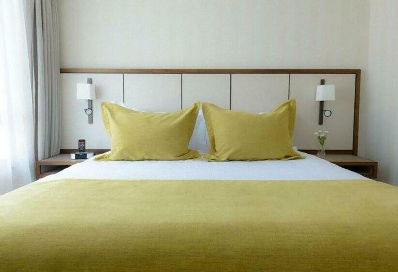 اتاق اجرایی, Abba Presidente Suites Santiago