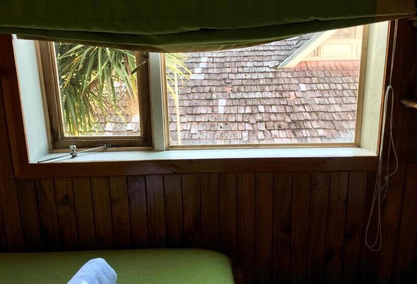 اتاق استاندارد سه نفره, Ancud Petit Hostal