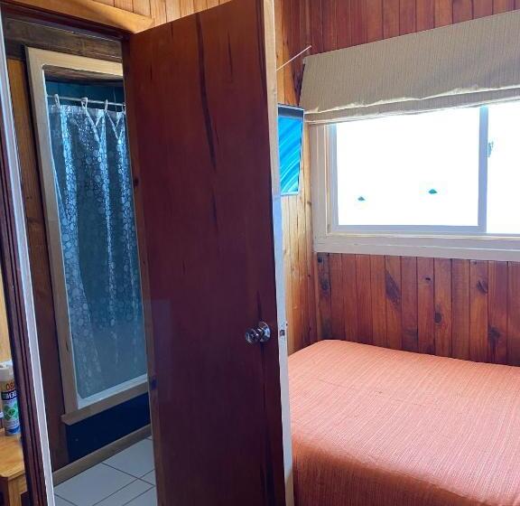 اتاق استاندارد یک نفره, Ancud Petit Hostal