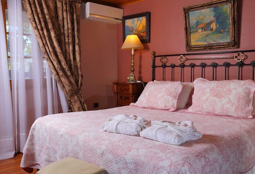 سوئیت جونیور با چشم‌انداز کوهستان, Boutique Vendimia Premium